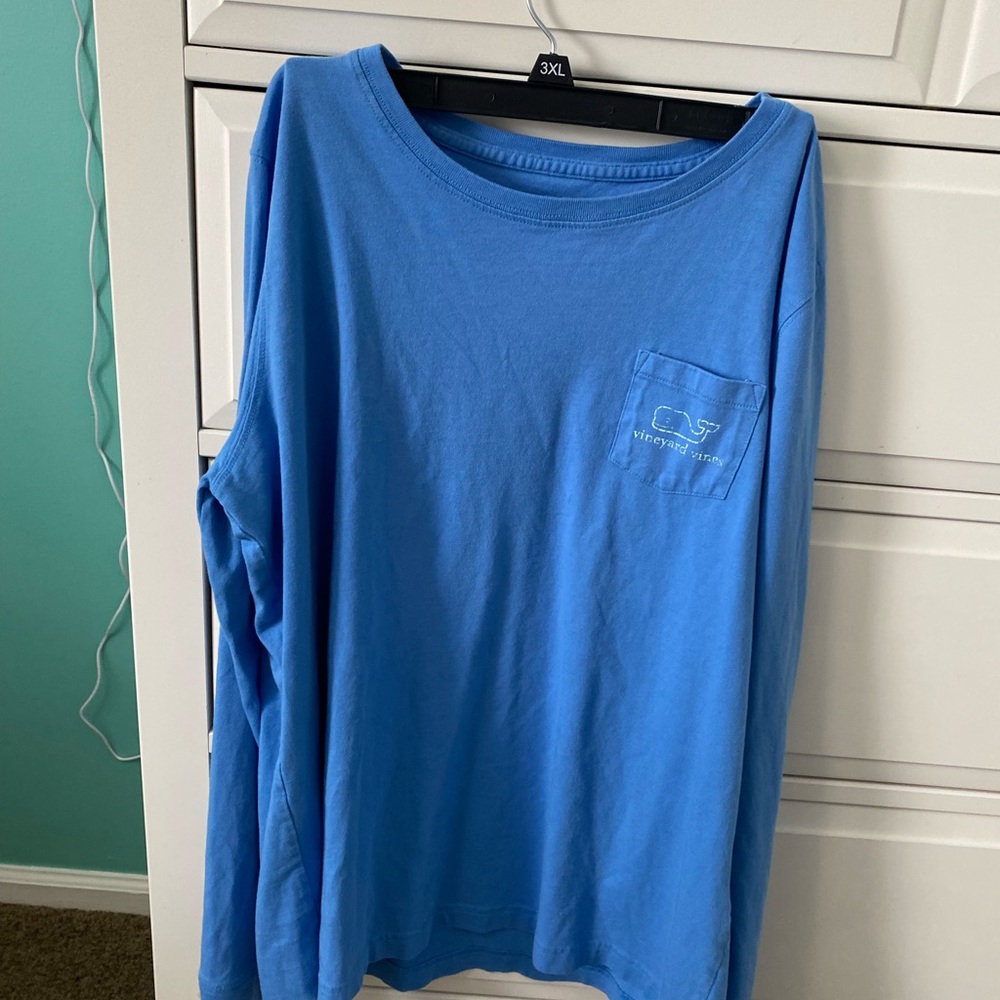 Women’s Vineyards Vines long sleeve